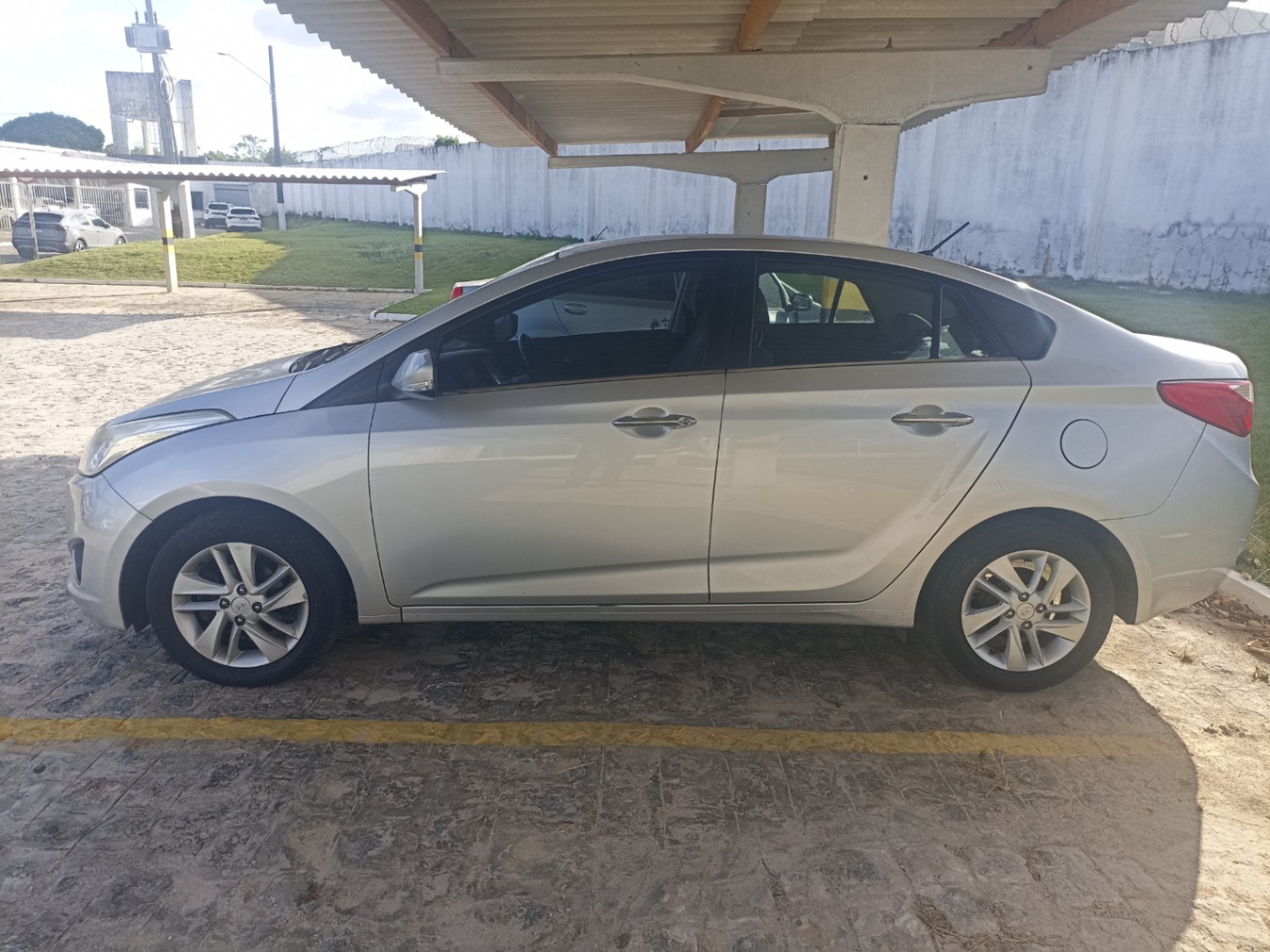 HB20s automático - miniatura 3