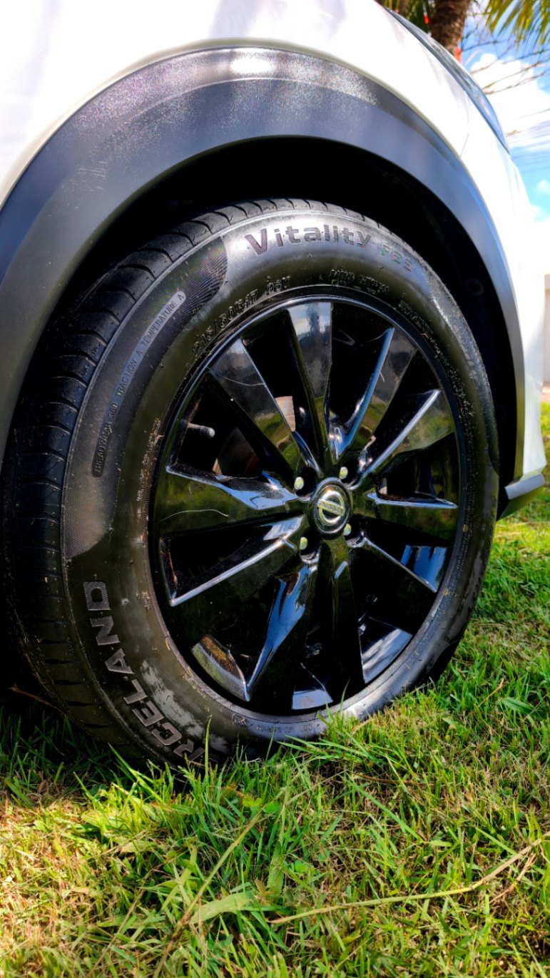 Nissan Kicks Xplay edição limitada perfeito - miniatura 3