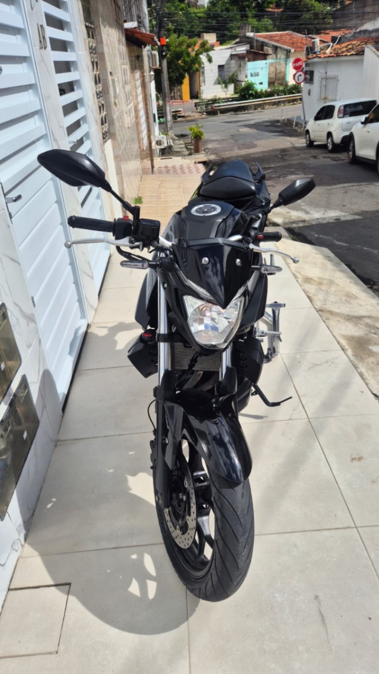 YAMAHA MT -03 - miniatura 2