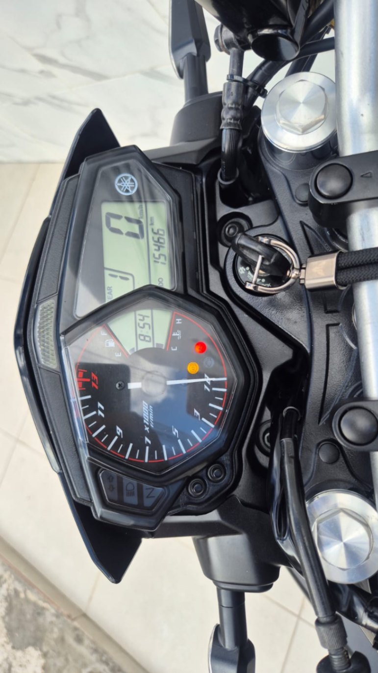 YAMAHA MT -03 - miniatura 4