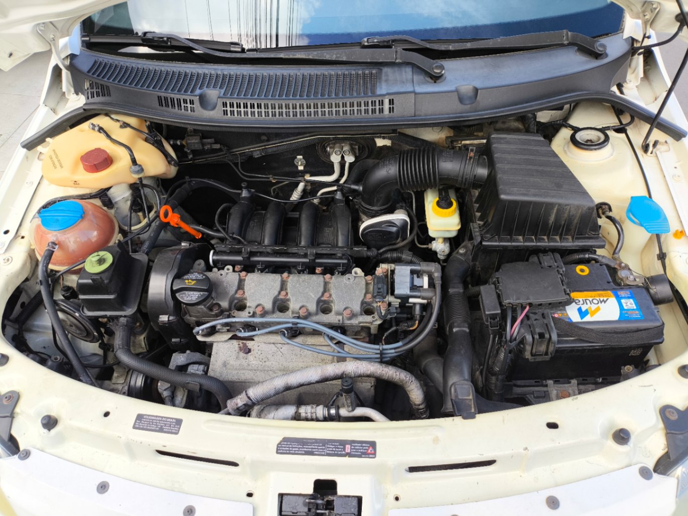 Volkswagen Gol G5 1.6 - miniatura 2