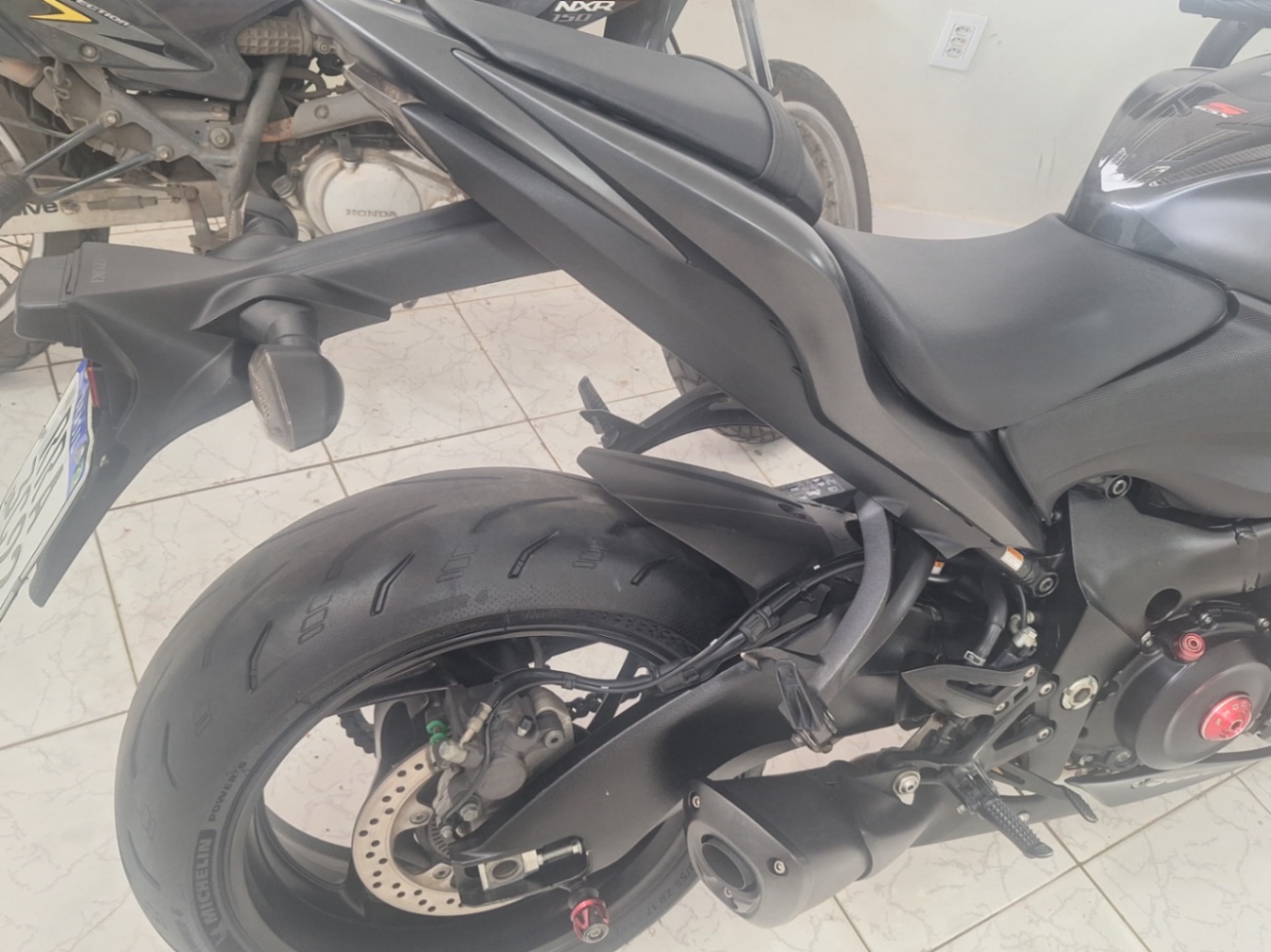 GSX-S 1000 - miniatura 4