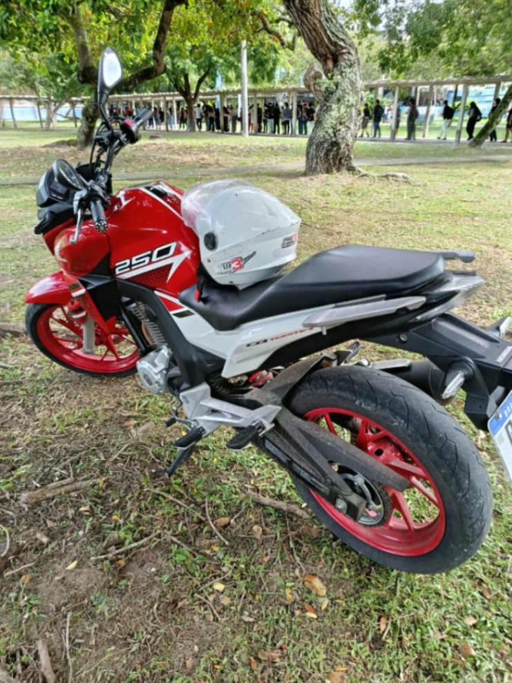 CB Twister 250 - miniatura 2