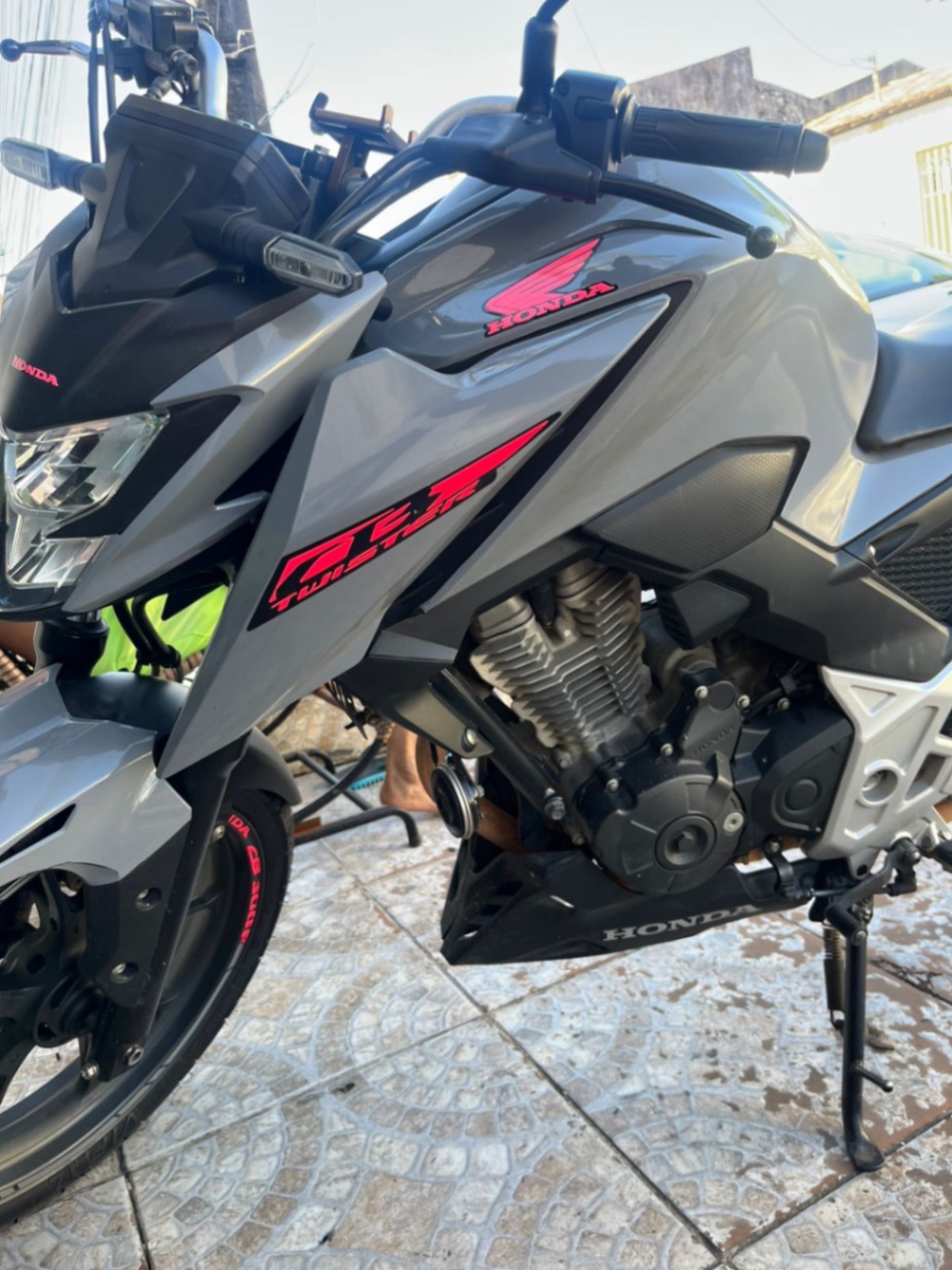 Cb Twister 300F - miniatura 2