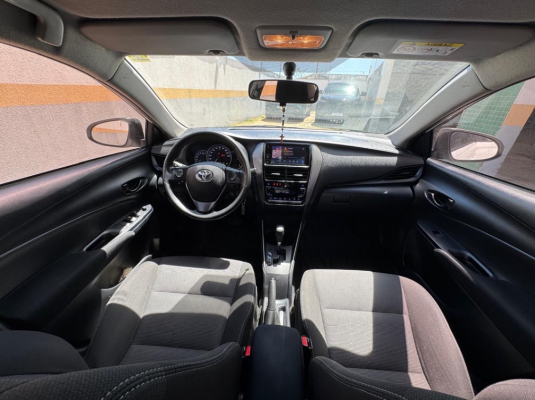 Yaris Sedan - miniatura 4