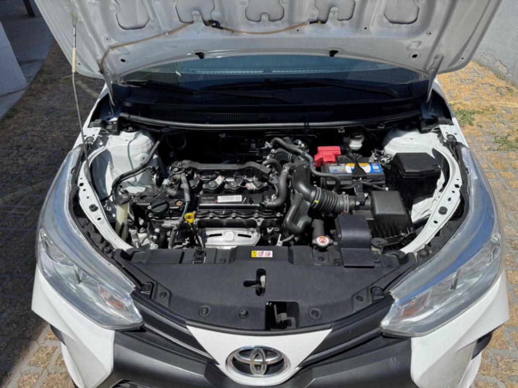 Yaris Sedan - miniatura 3