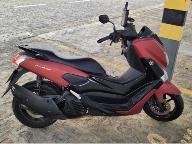 Nmax Yamaha - miniatura 2