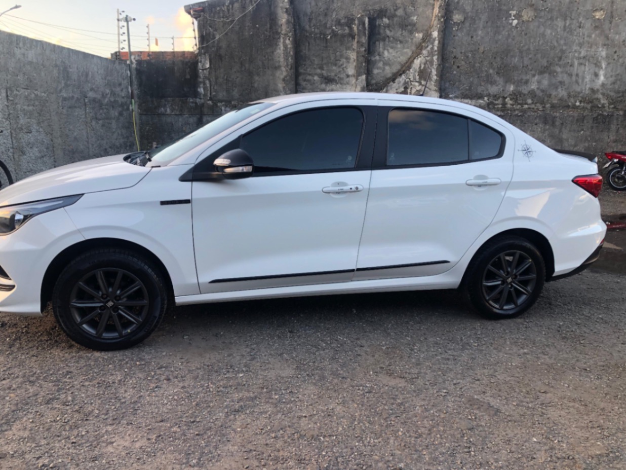 Cronos 1.3 S-Design Automático