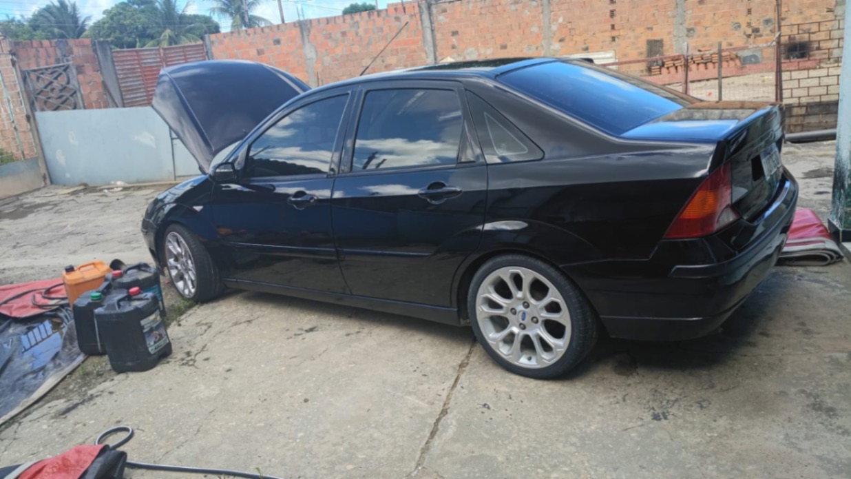 Focus Sedan 2.0
