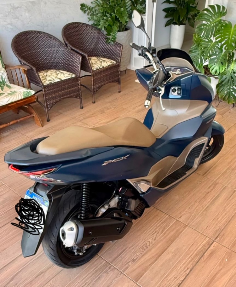 Honda PCX 160 DLX 2024 Azul - miniatura 3