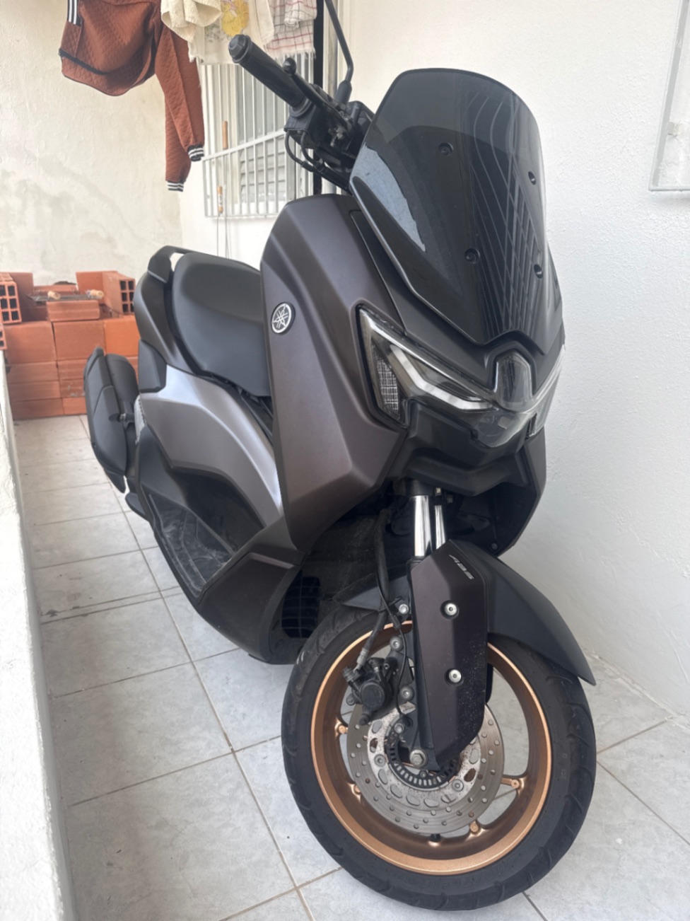 Nmax 2025