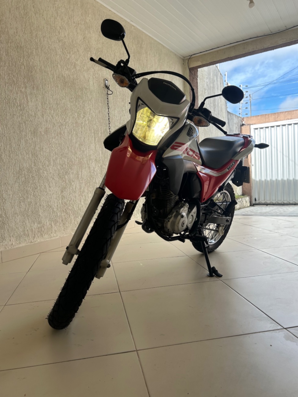 Bros 2019 bem conservada