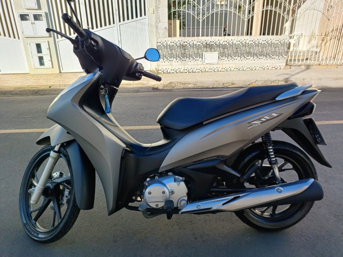 Honda Biz 125 - miniatura 4
