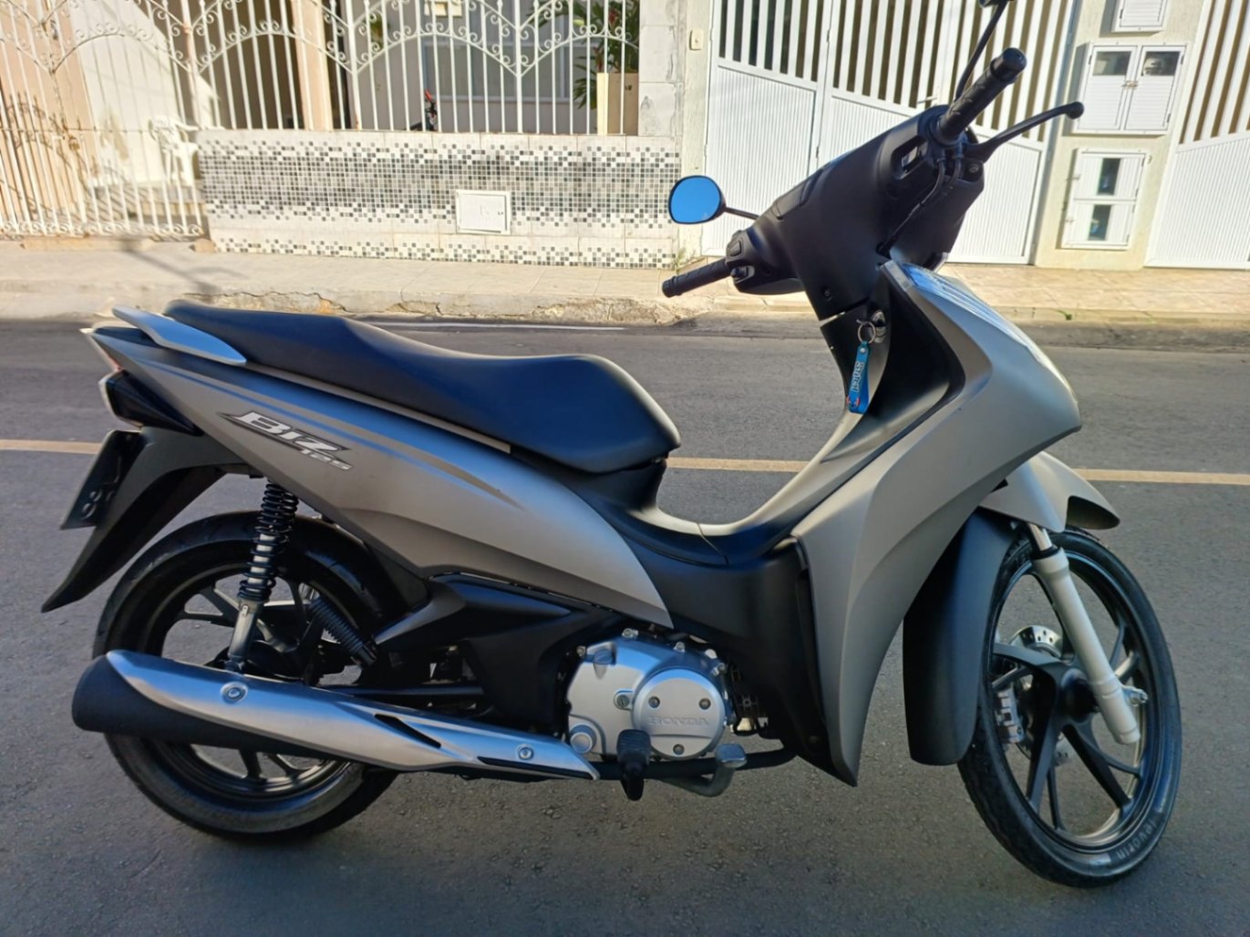 Honda Biz 125 - miniatura 2