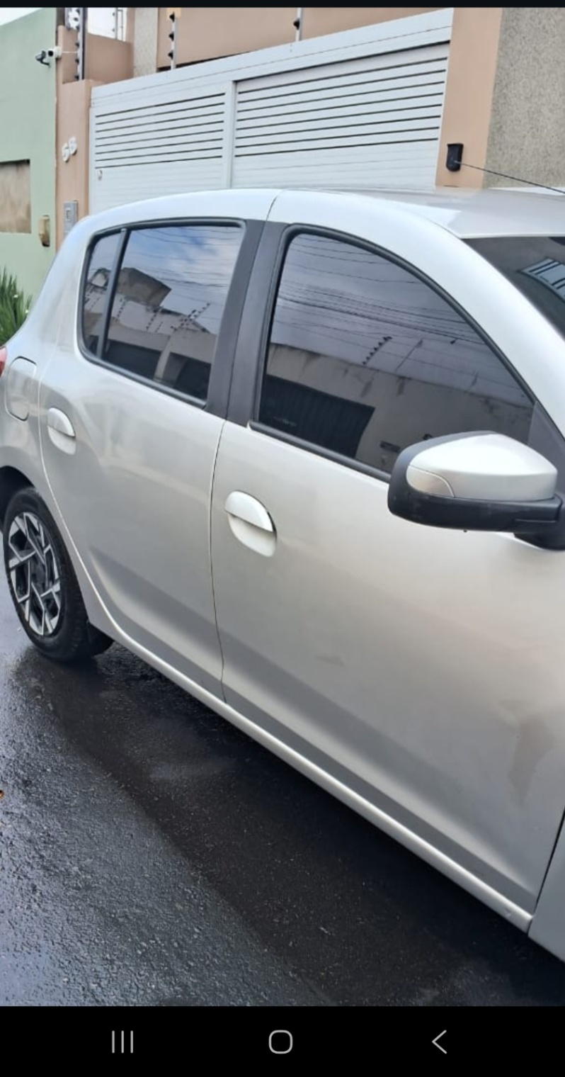 Renault Sandero - miniatura 3
