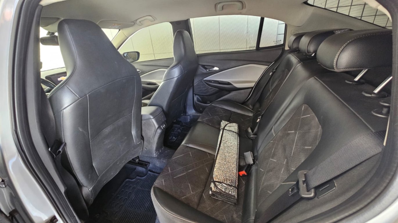 Onix Sedan Premier 1.0 Turbo - miniatura 4