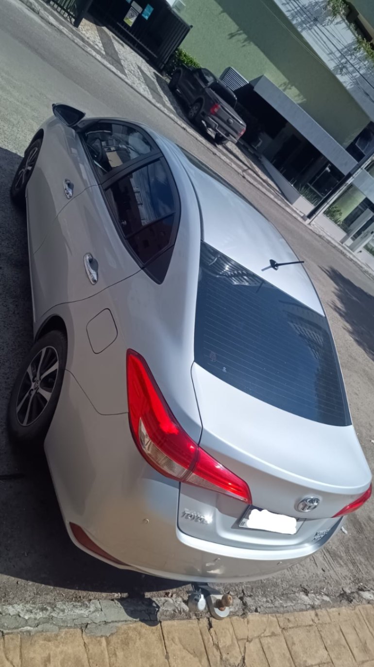 Yaris Sedan XLS 1.5 - miniatura 3