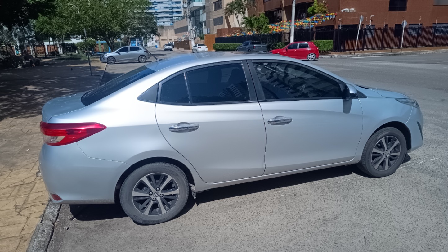 Yaris Sedan XLS 1.5 - miniatura 2