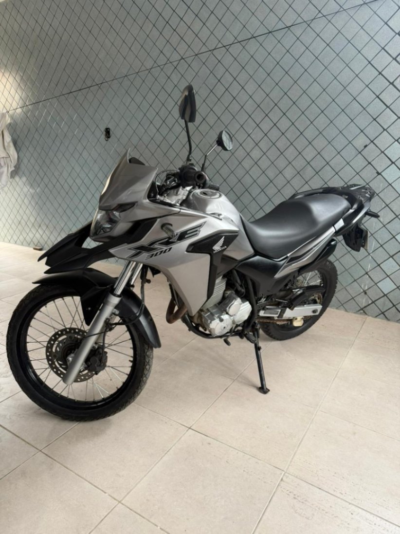 XRE 300