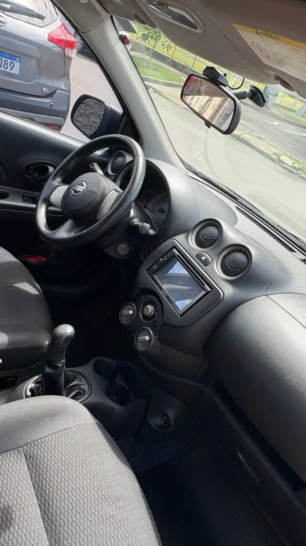 Nissan March 1.0 - miniatura 4