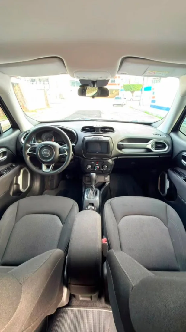 Jeep Renegade STD 1.8 - miniatura 3
