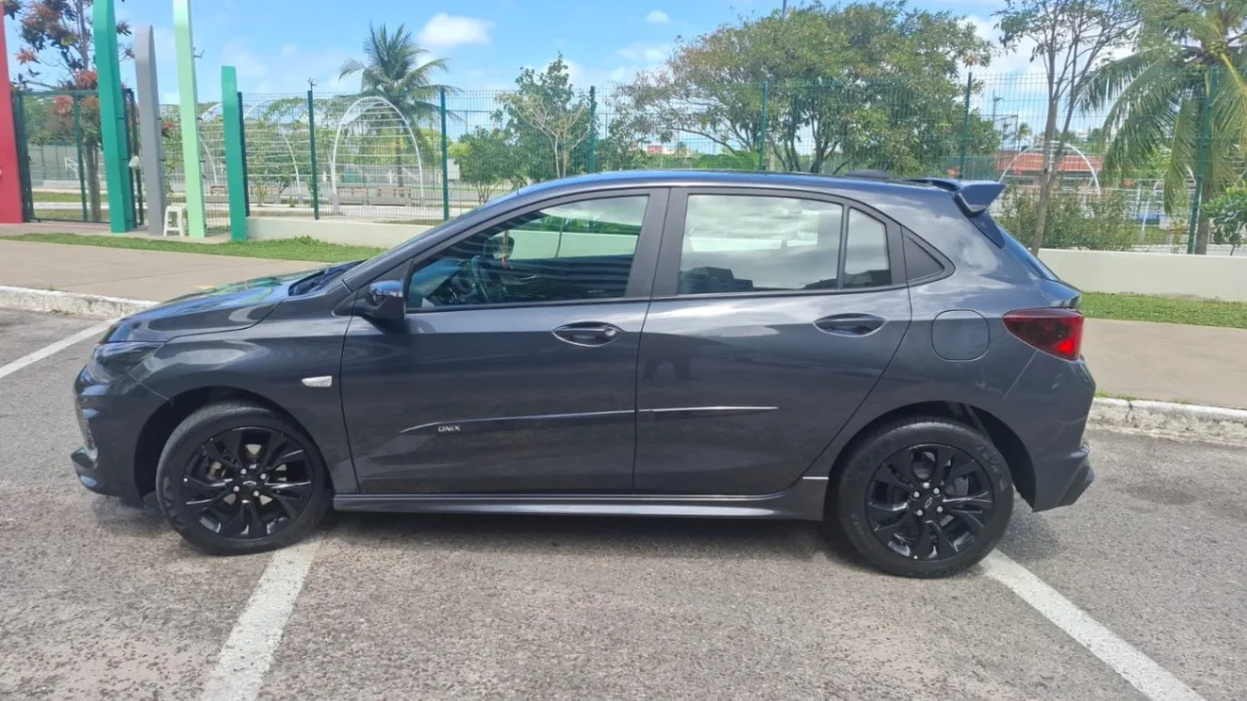 Onix Hatch RS - miniatura 3